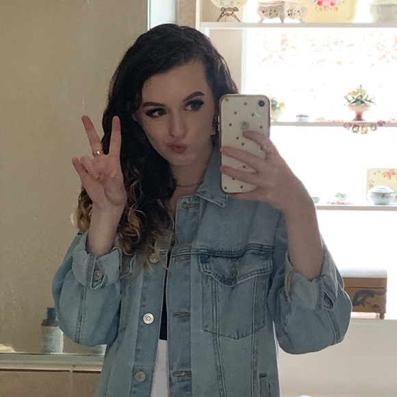 Meet your Posher, Phoebe - Picture 1 of 2